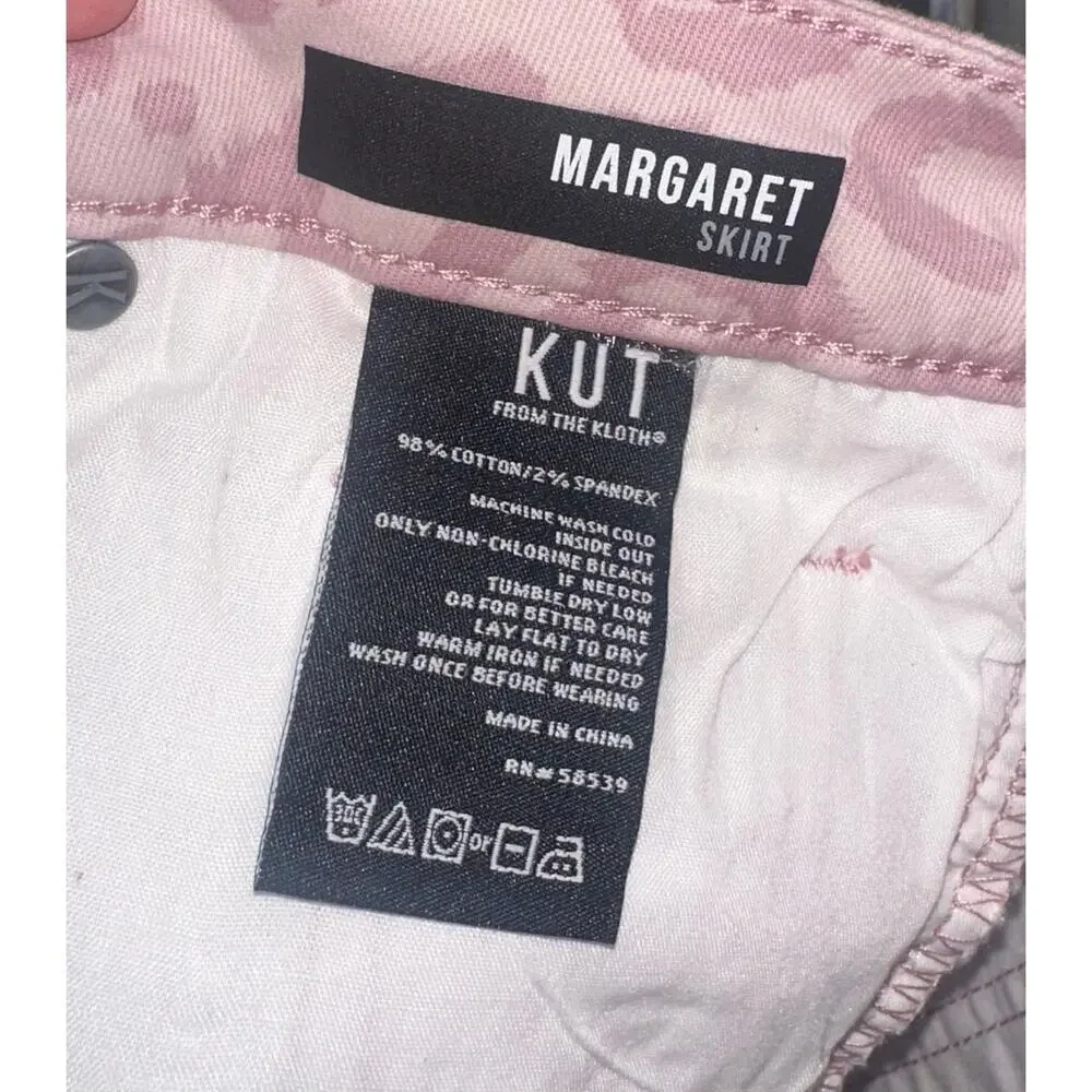 Kut from the Kloth Pink Leopard Print Denim Skirt – Size 6